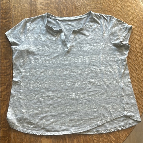 New York & Company Tops - 3/$15 V-neck Top Silver Metallic Grey NY &Co Short Sleeve Sz XL